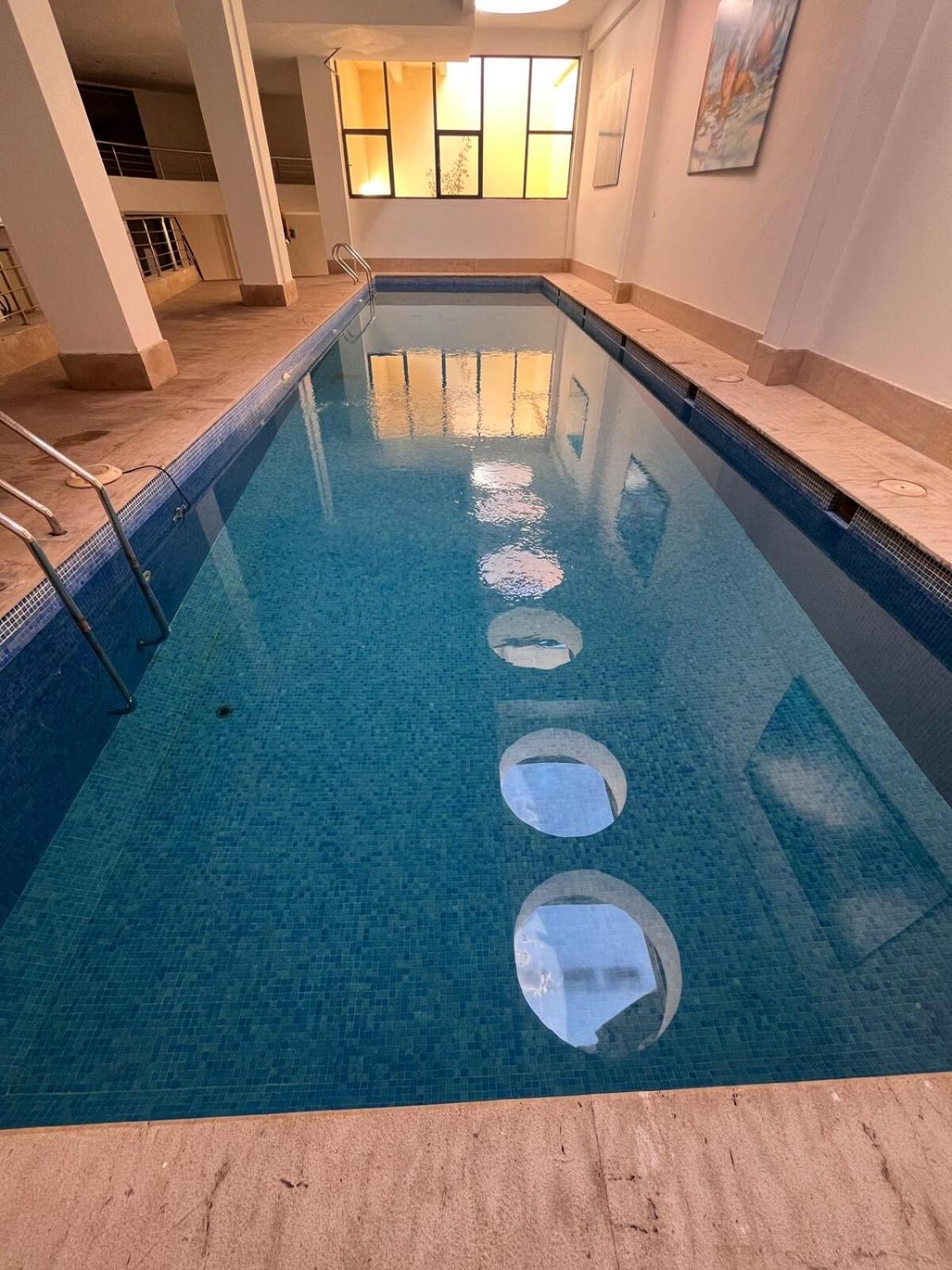 Moderne Avec Terrasse, Piscine Et Parking A Gueliz, Marrakech