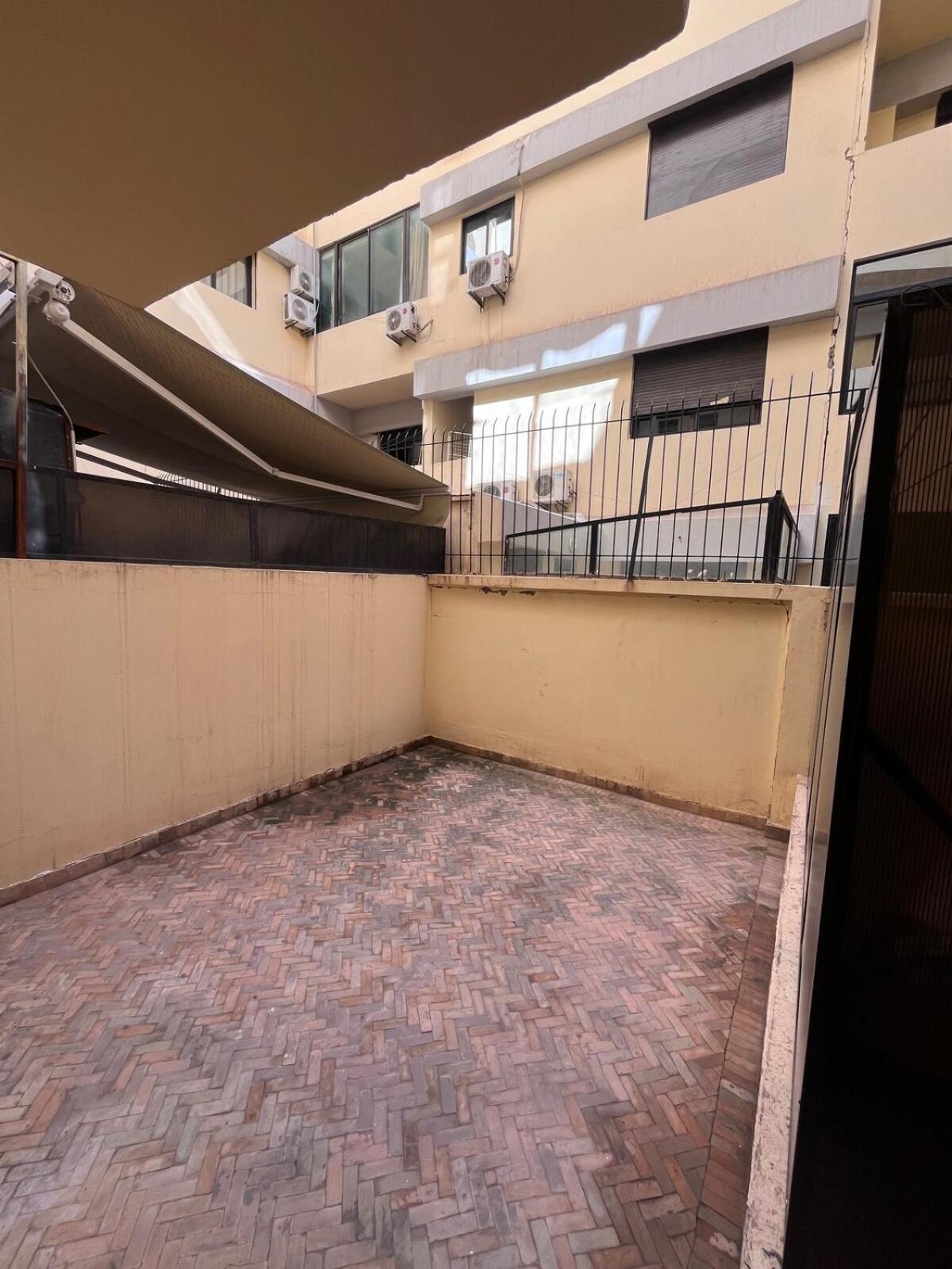 Moderne Avec Terrasse, Piscine Et Parking A Gueliz, Marrakech Apartment