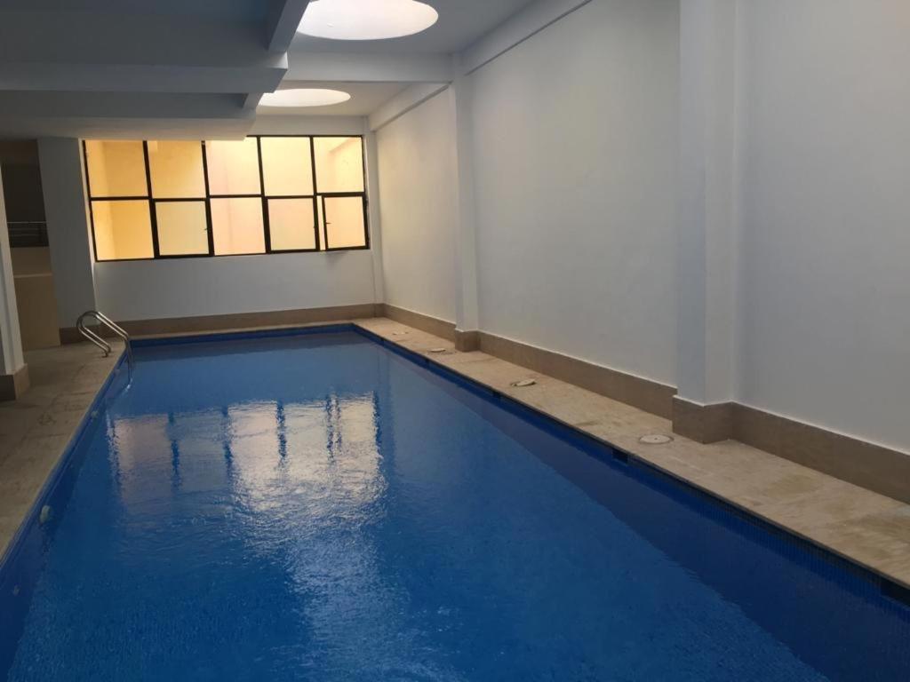 Moderne Avec Terrasse, Piscine Et Parking A Gueliz, Marrakech Apartment Marrakesch