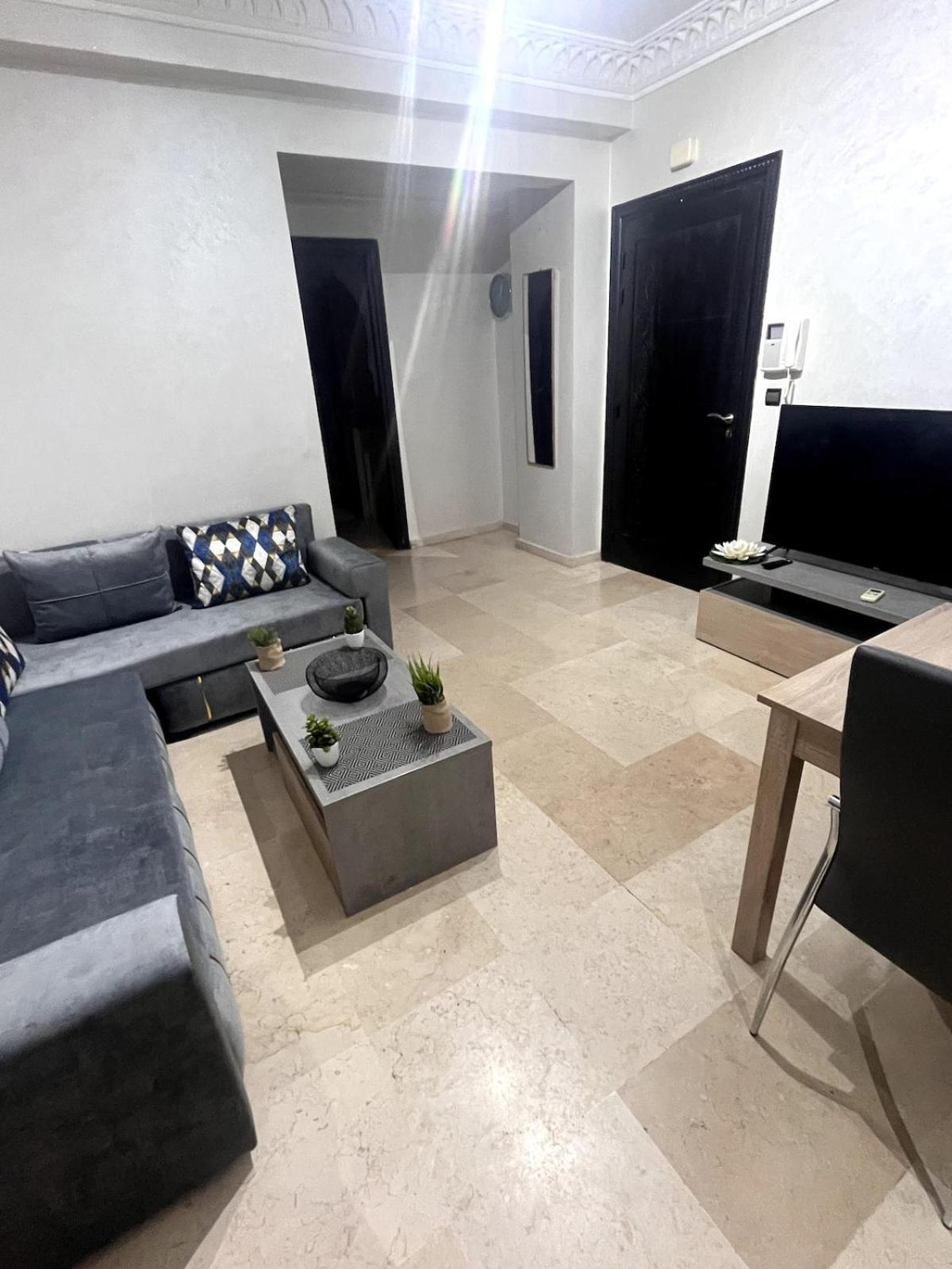 Appartement Moderne Avec Terrasse, Piscine Et Parking A Gueliz, Marrakech Marrakesh